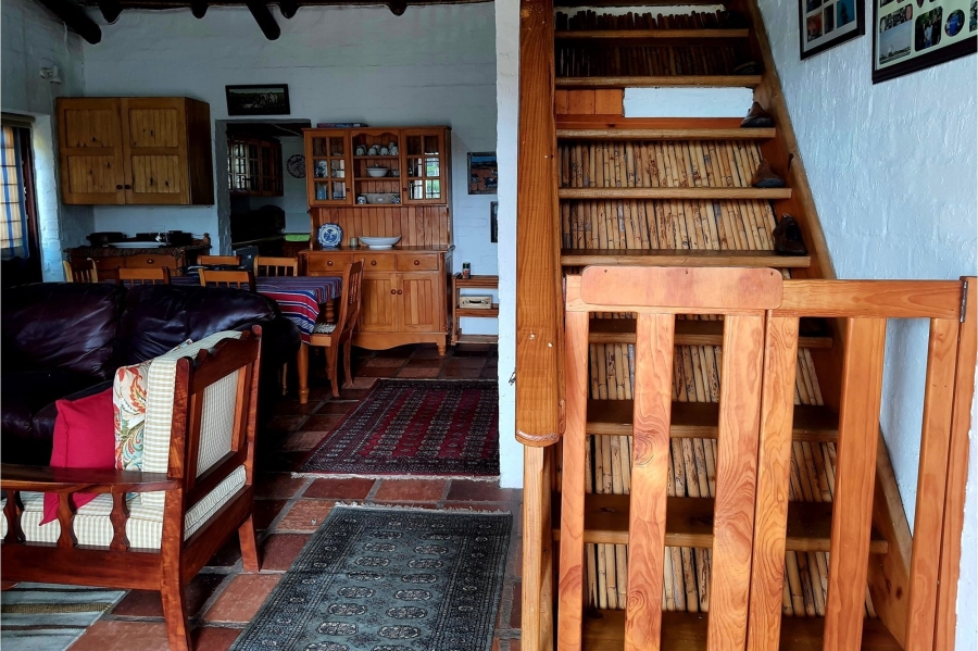 4 Bedroom Property for Sale in Boggomsbaai Western Cape